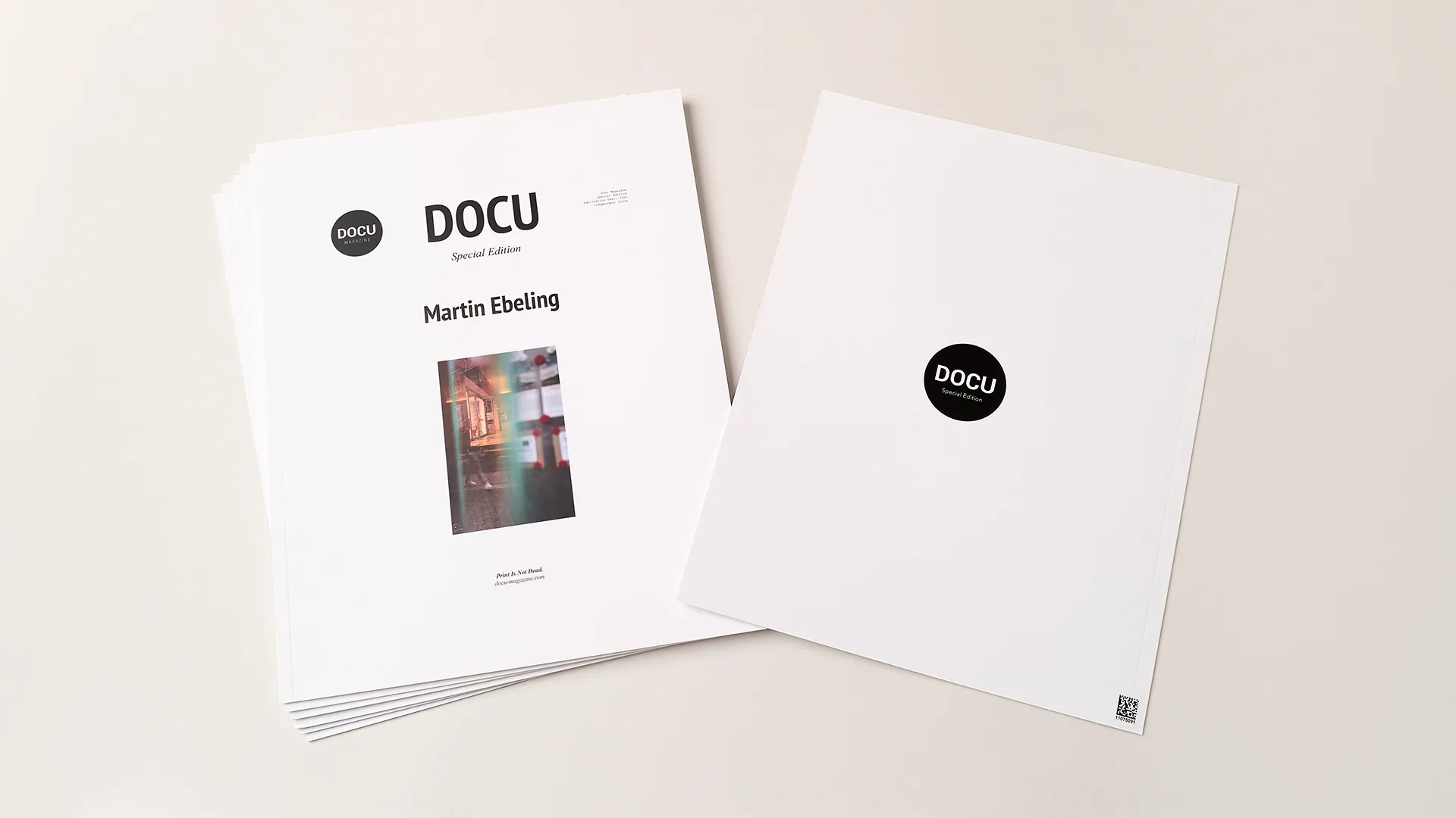 Docu Magazine Edition, Vorder- und Rückseite des Fotomagazins